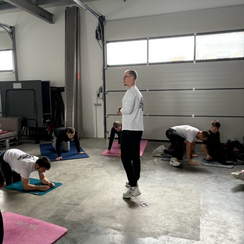 E34AA0C2-7971-4B3A-84B7-89E9853C6E9A